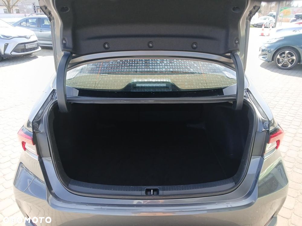 Toyota Corolla 1.8 Hybrid Comfort - 14