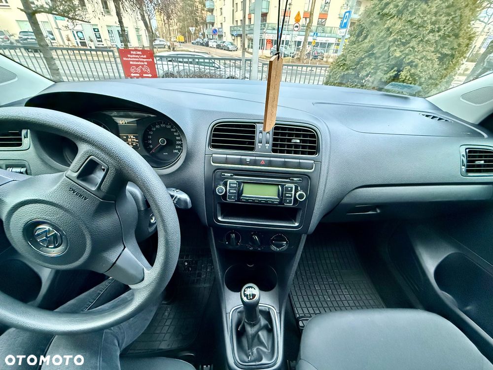 Volkswagen Polo 1.4 16V Trendline - 4