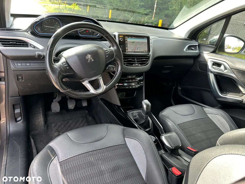 Peugeot 2008 1.2 Pure Tech Active S&S - 4