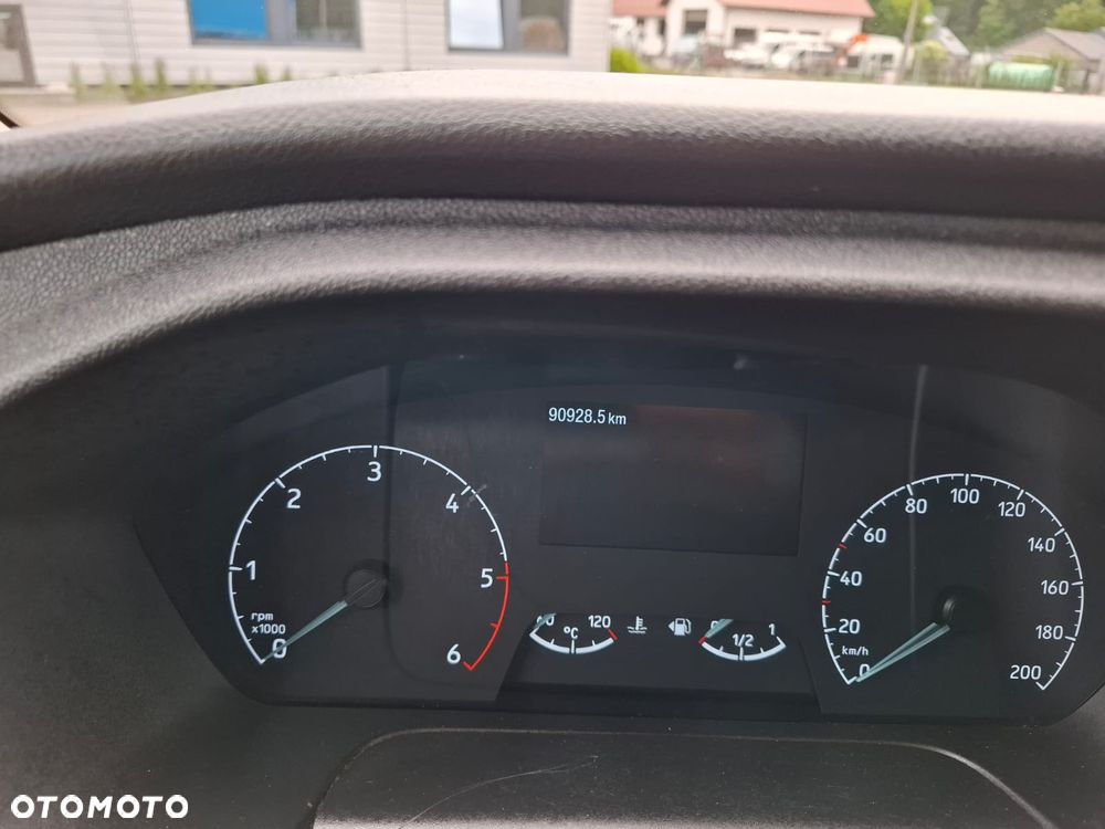 Ford TRANSIT TREND 350 L4 - 10