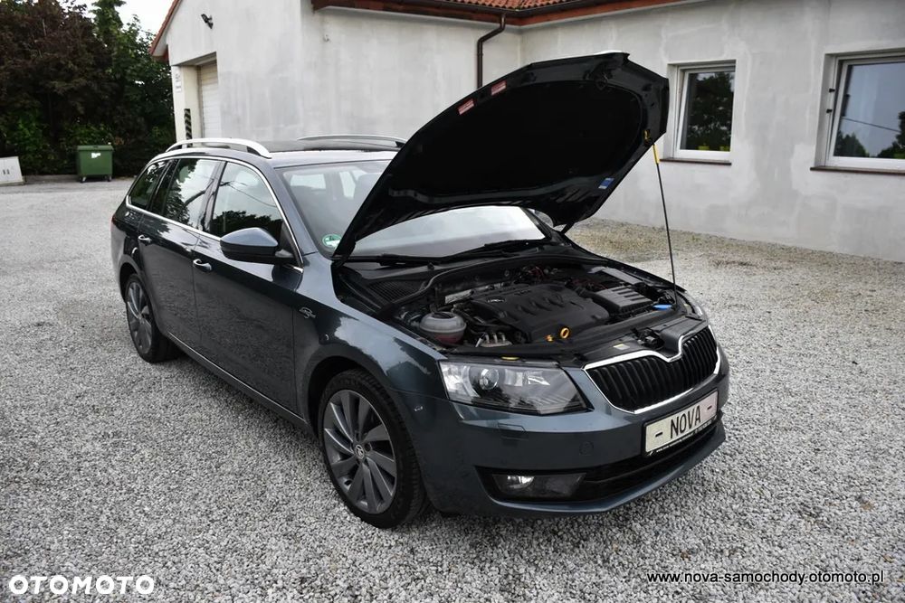 Skoda Octavia 2.0 TDI 4x4 L&K DSG - 36