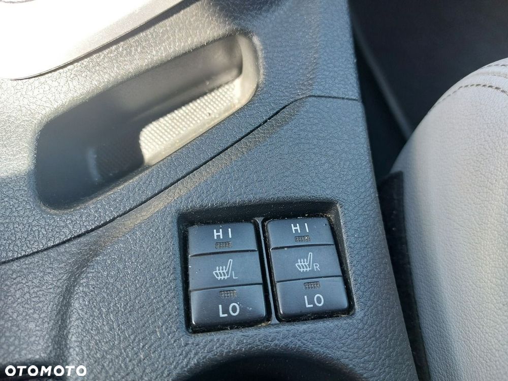 Toyota Auris - 22