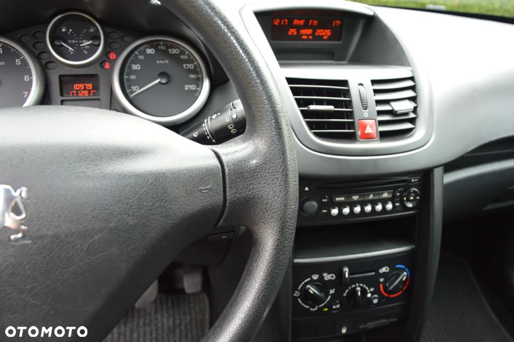 Peugeot 207 75 Tendance - 19