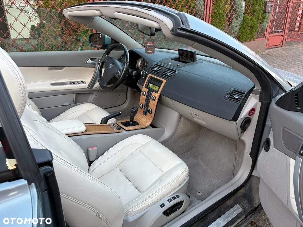Volvo C70 - 11