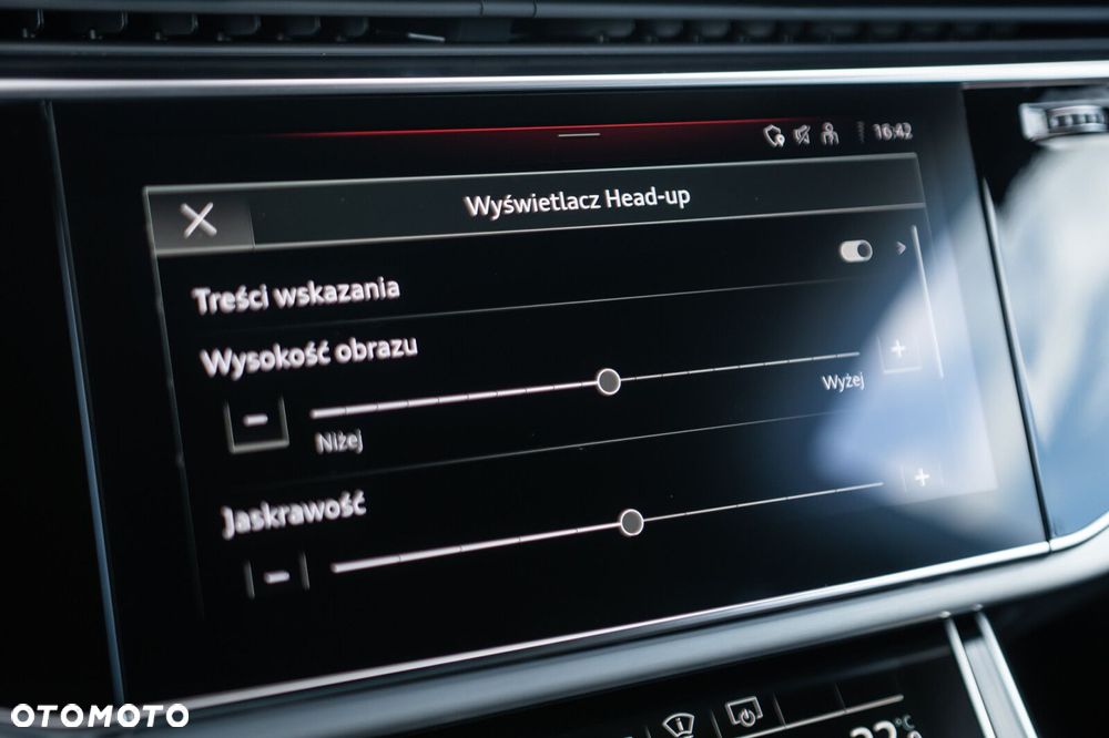 Audi Q8 - 32