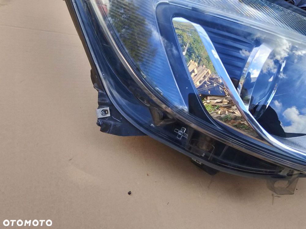 lampa prawa przód bi xenon skrętny opel astra j 13253651 - 3