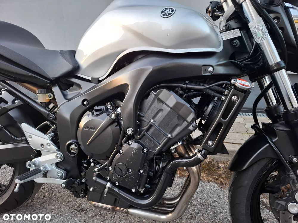 Yamaha FZ6 - 11