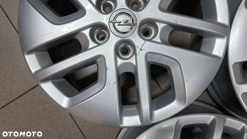 Felgi Aluminiowe 17 Renault Trafic III Opel Vivaro B 5x114.3 ET 50 - 12