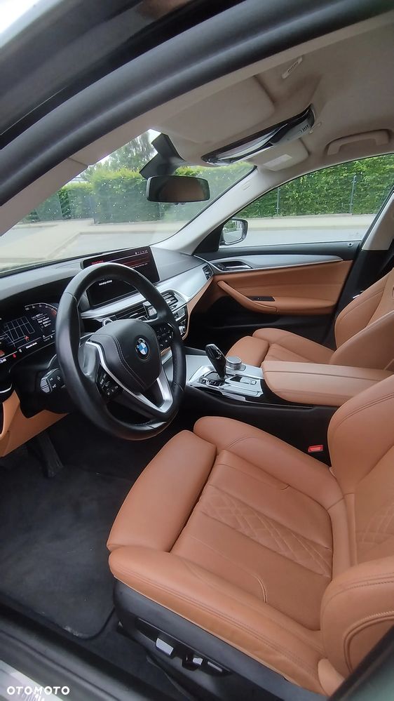 BMW Seria 5 520i mHEV Business Edition - 10