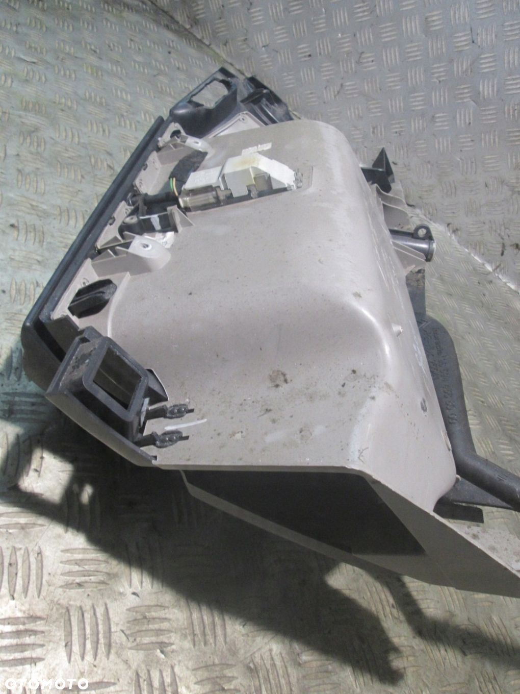 LODÓWKA SCHOWEK KONSOLI CITROEN C4 GRAND PICASSO I 06- 9654110677 - 5