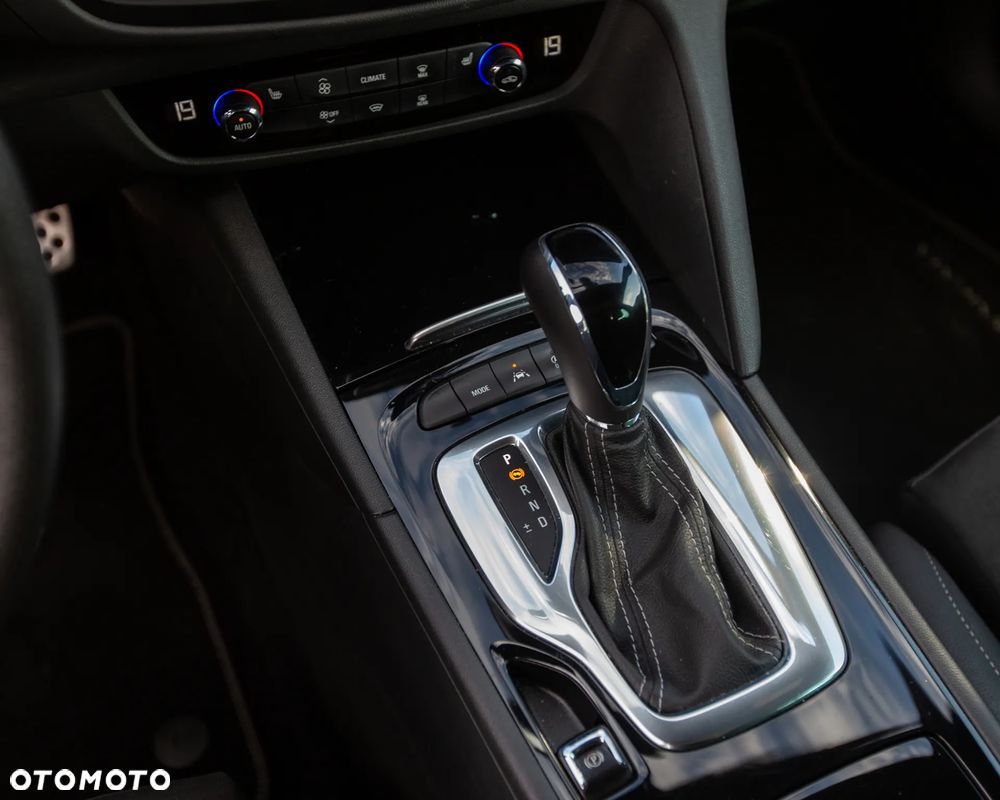 Opel Insignia 2.0 CDTI Business Elegance S&S - 25