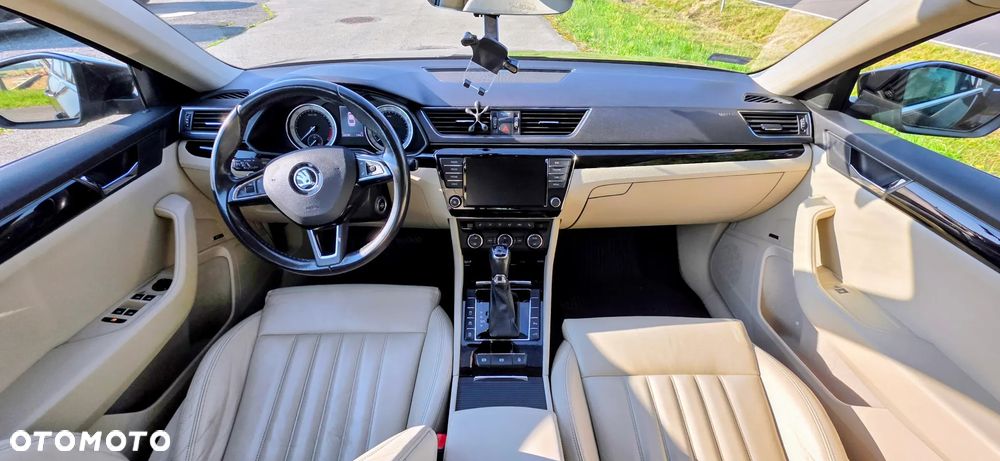 Skoda Superb 2.0 TDI L&K DSG - 8