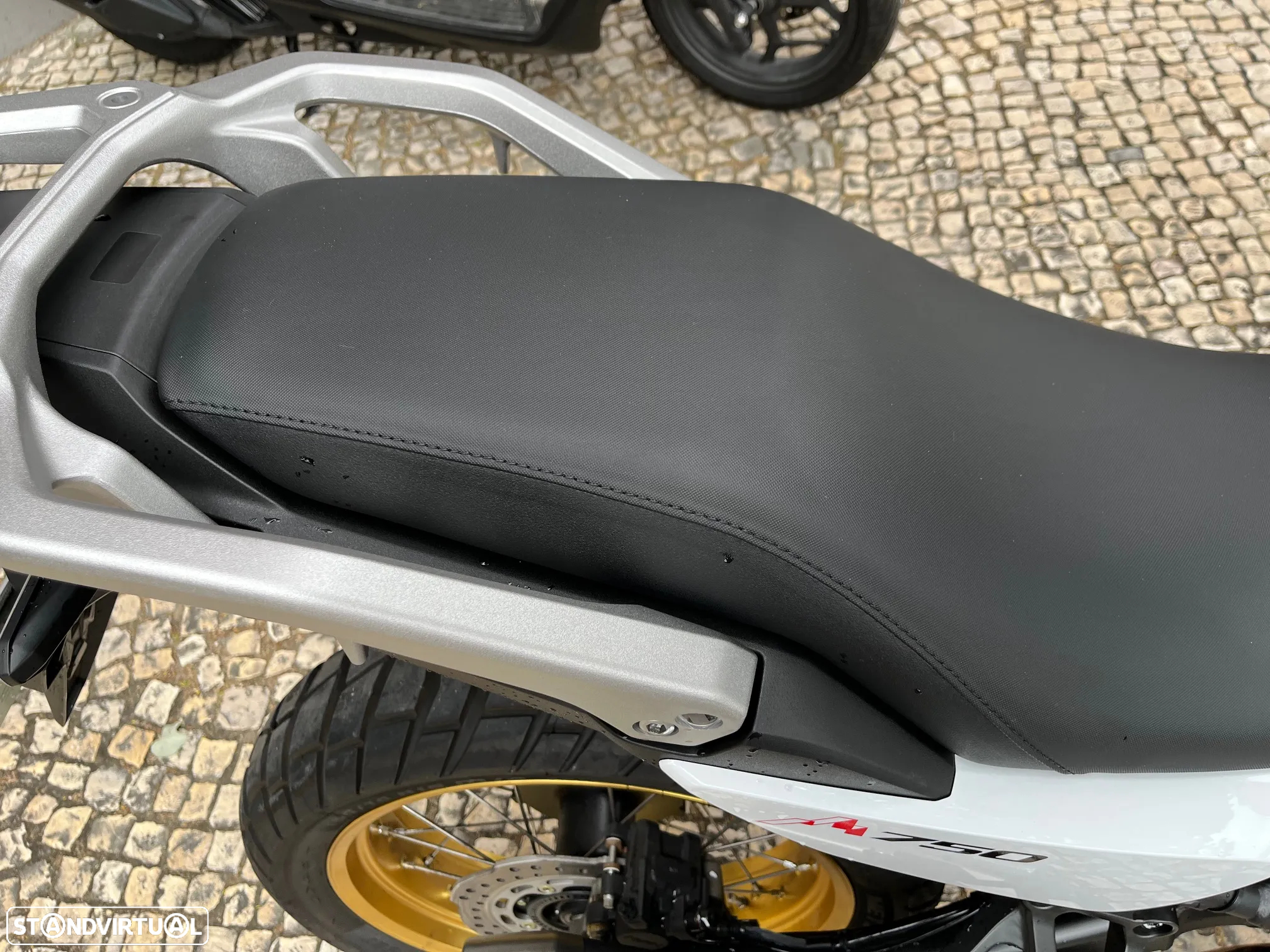 Honda XL 750 TRANSALP - 9
