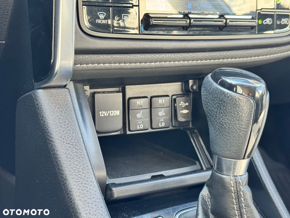 Toyota Auris 1.6 Premium MS - 35