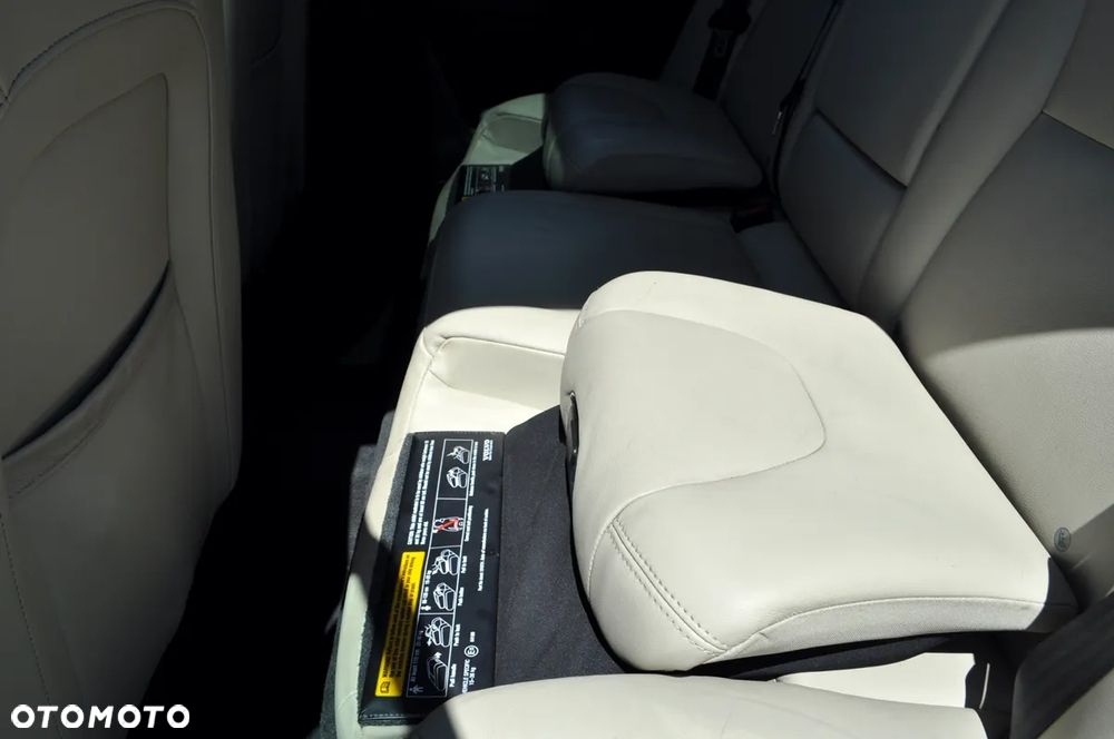 Volvo XC 60 D4 AWD Summum - 28