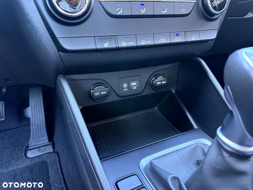 Hyundai Tucson blue 1.6 GDi 2WD Navi - 29