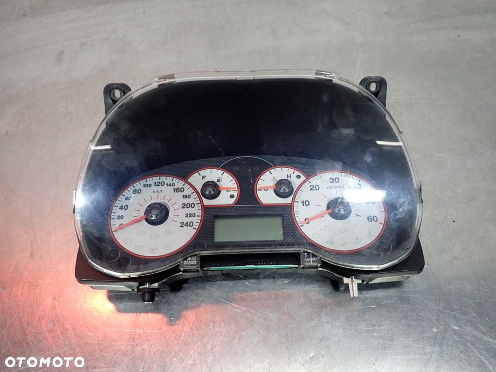 LICZNIK FIAT GRANDE PUNTO - 1