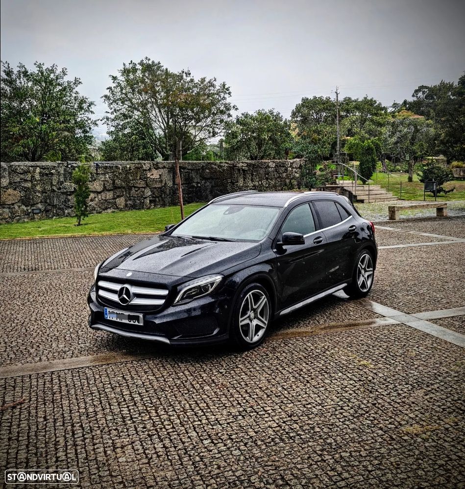 Mercedes-Benz GLA 200 7G-DCT AMG Line - 28