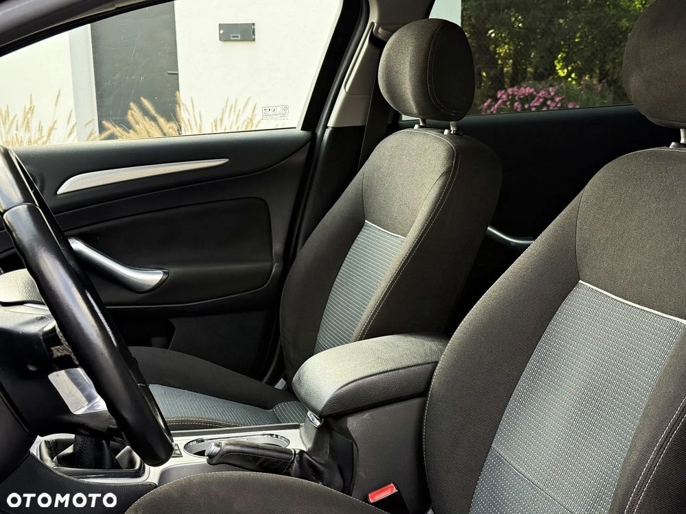 Ford Mondeo 2.0 Black Magic - 16