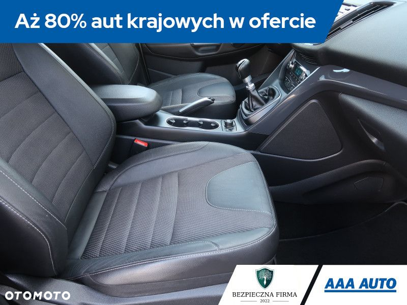 Ford Kuga - 10