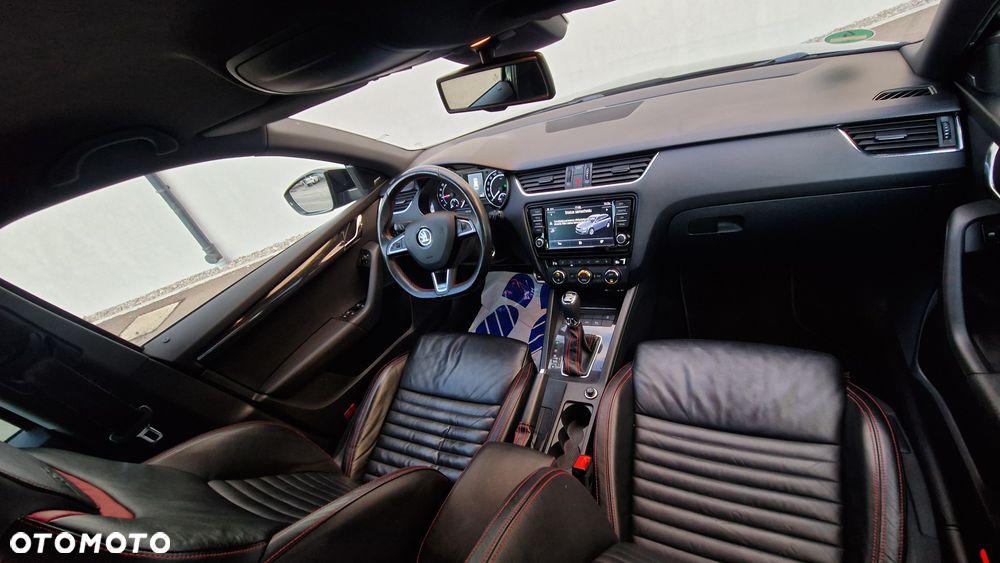 Skoda Octavia 2.0 TDI RS Challenge DSG - 27