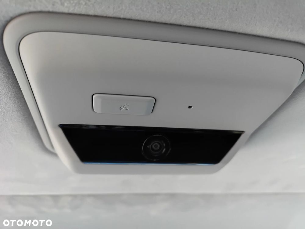 Hyundai Staria 1.6 T-GDI HEV Luxury - 31