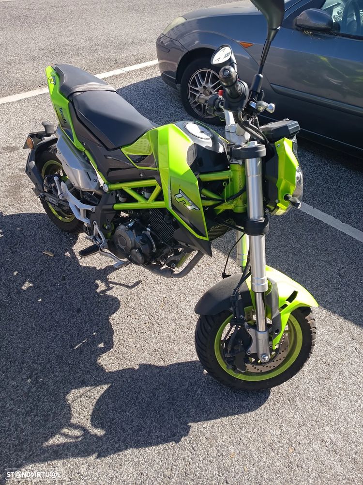 Benelli 125 TNT - 3