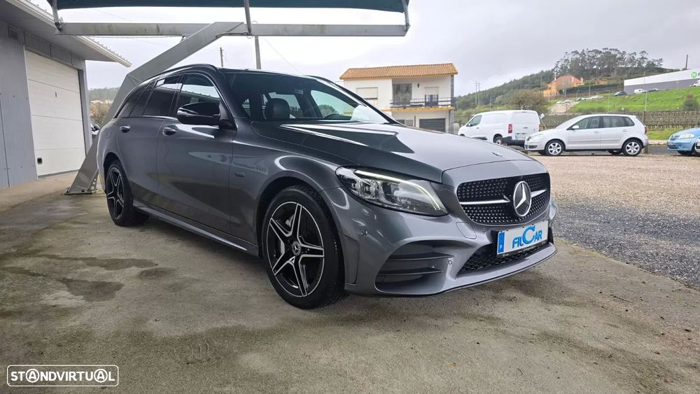 Mercedes-Benz C 300 de AMG Line - 4