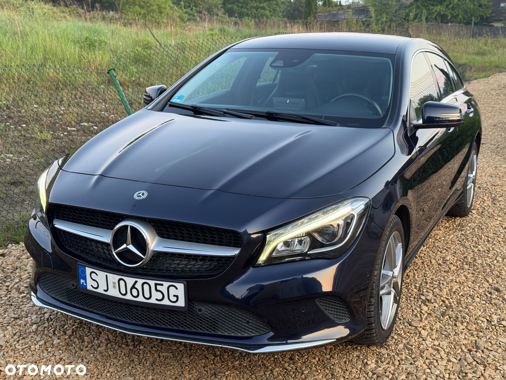 Mercedes-Benz CLA 200 AMG Line - 9