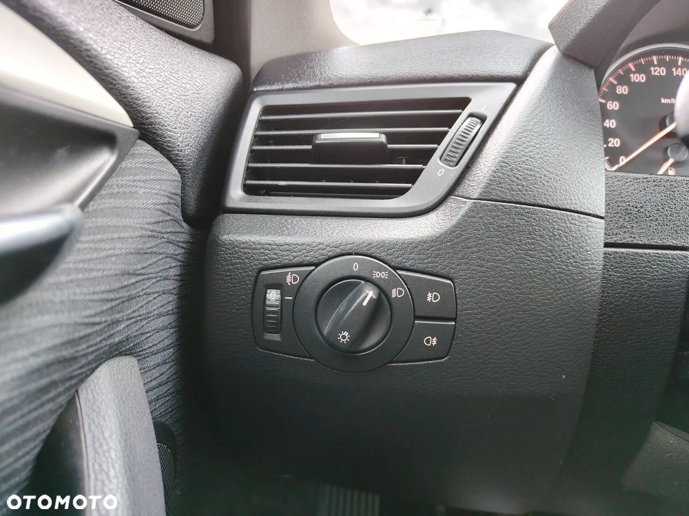 BMW X1 sDrive18d - 20