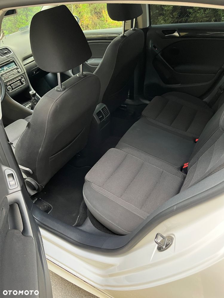 Volkswagen Golf 2.0 TDI Comfortline - 14