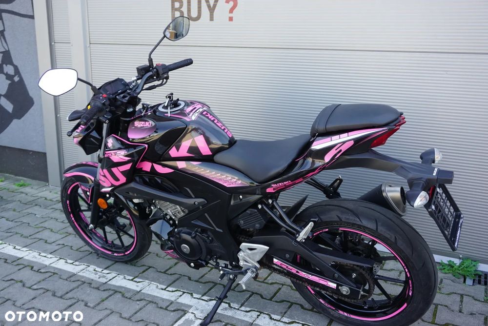 Suzuki GSX - 15