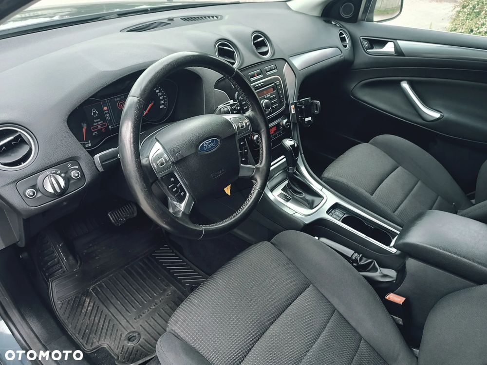 Ford Mondeo 2.0 EcoBoost Titanium - 10