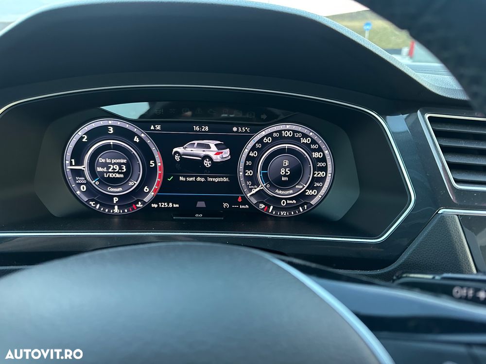 Volkswagen Tiguan - 28