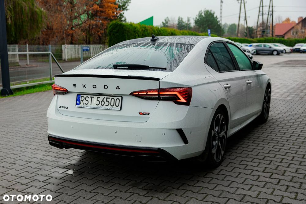 Skoda Octavia 2.0 TSI RS DSG - 7