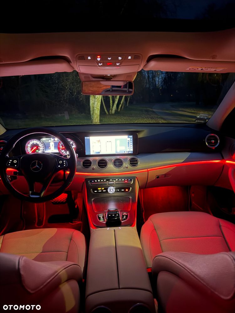 Mercedes-Benz Klasa E 220 d 9G-TRONIC Avantgarde - 39