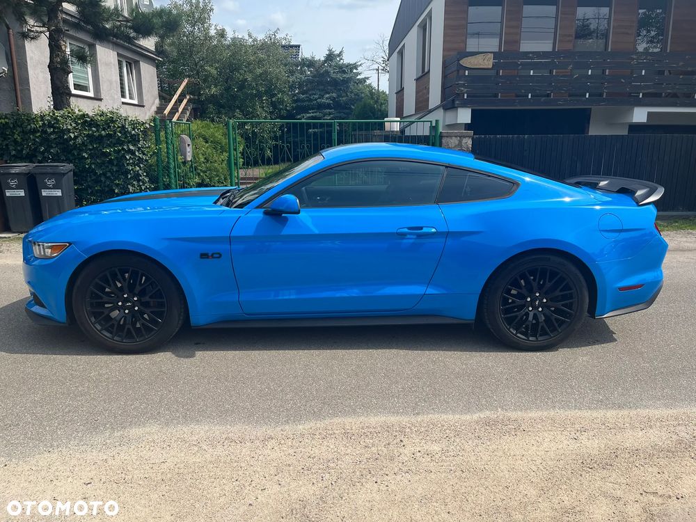 Ford Mustang 5.0 V8 GT - 2