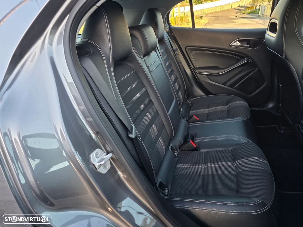 Mercedes-Benz GLA 180 d Urban - 20