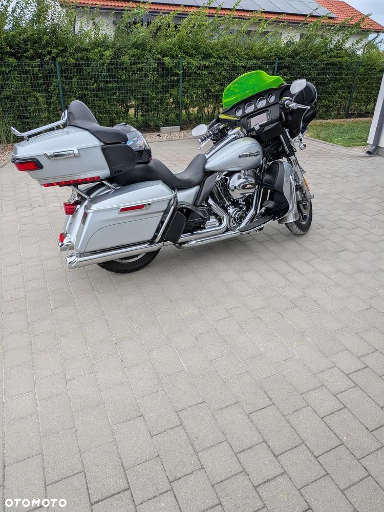 Harley-Davidson FLHTCU Ultra - 5