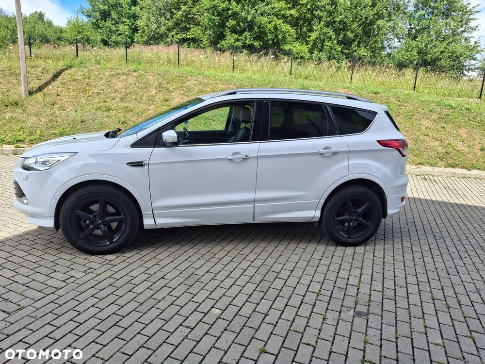 Ford Kuga - 2