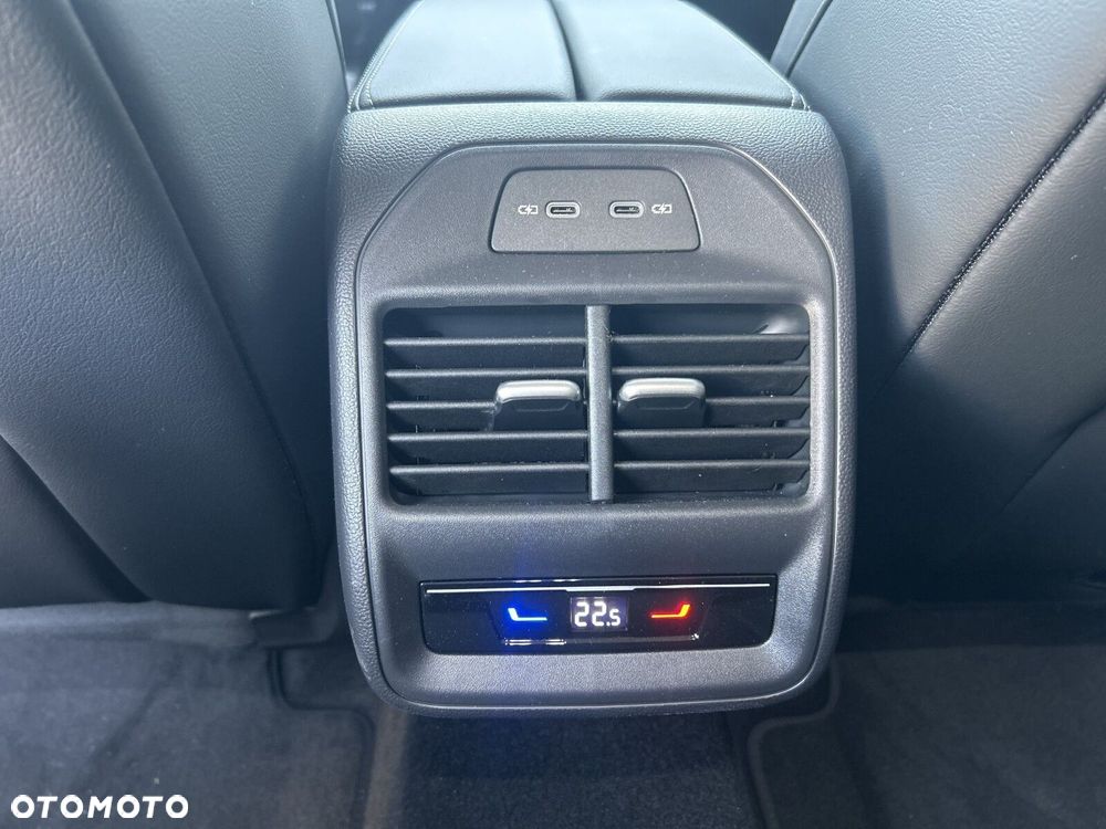Volkswagen Passat Variant - 16