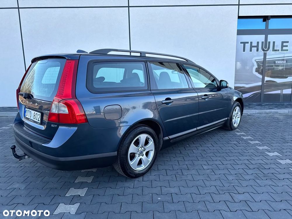 Volvo V70 2.0 Momentum - 24