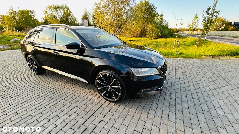 Skoda Superb 2.0 TDI Style DSG - 32