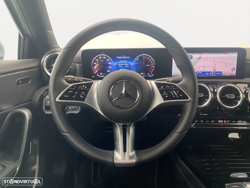 Mercedes-Benz A 250 e — fotografia 10