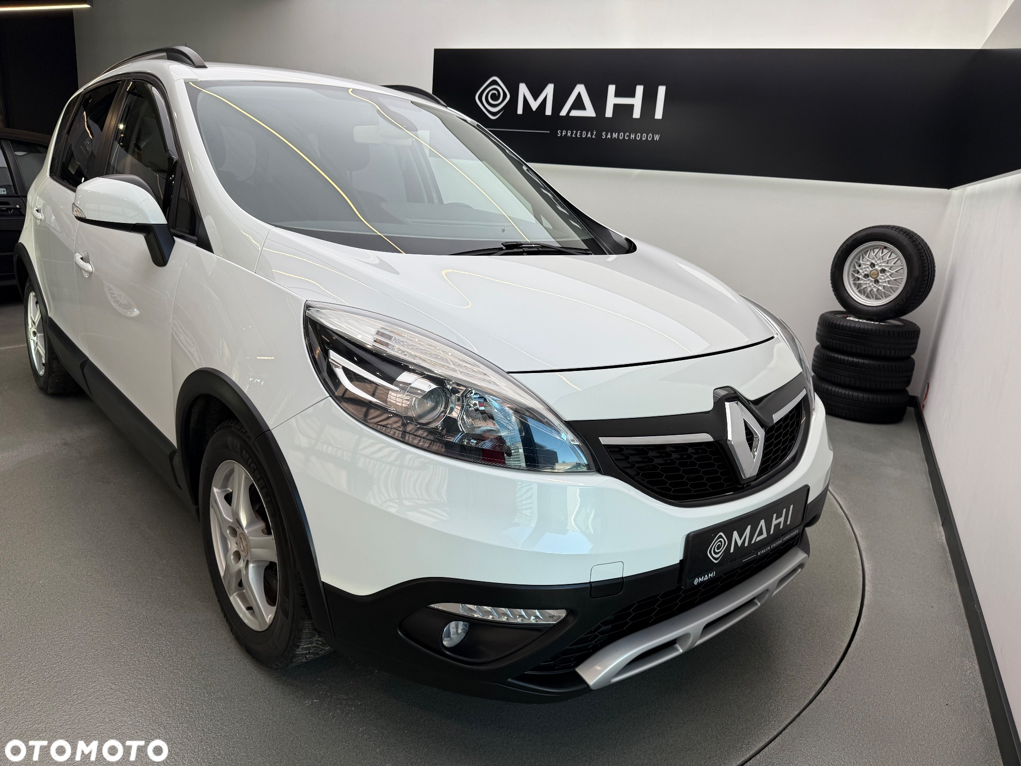 Renault Scenic ENERGY TCe 115 S&S Xmod Paris - 2