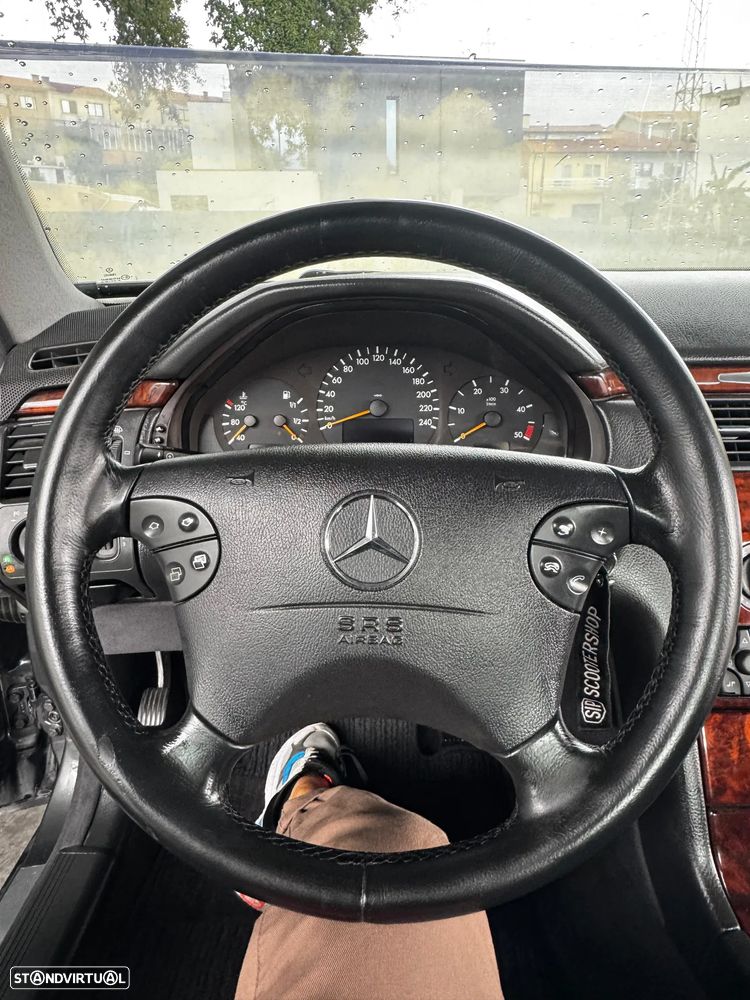 Mercedes-Benz E 220 - 5