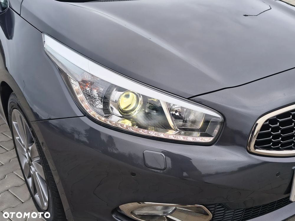 Kia Ceed 1.6 CRDi 128 Platinum Edition - 14