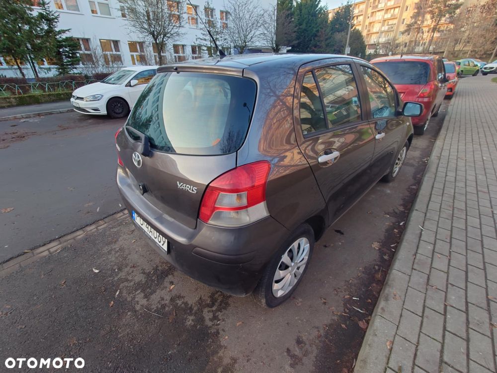 Toyota Yaris 1.0 VVT-i Luna - 6