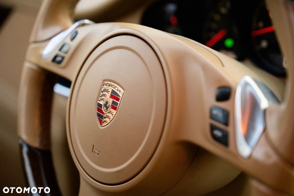 Porsche Panamera - 30