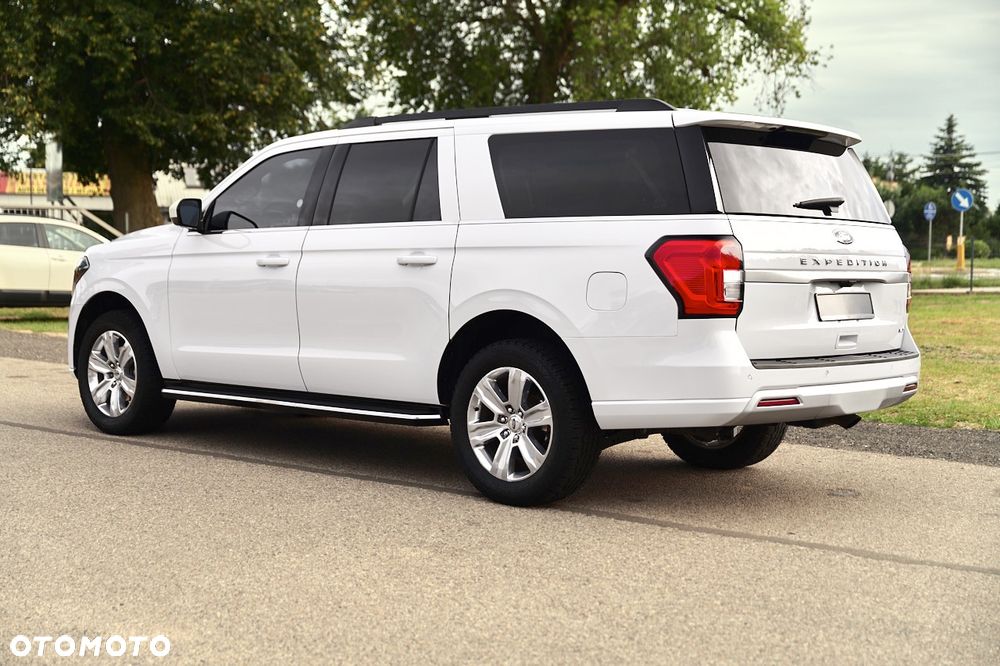 Ford Expedition - 10